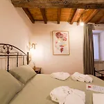 Romantic Nest *